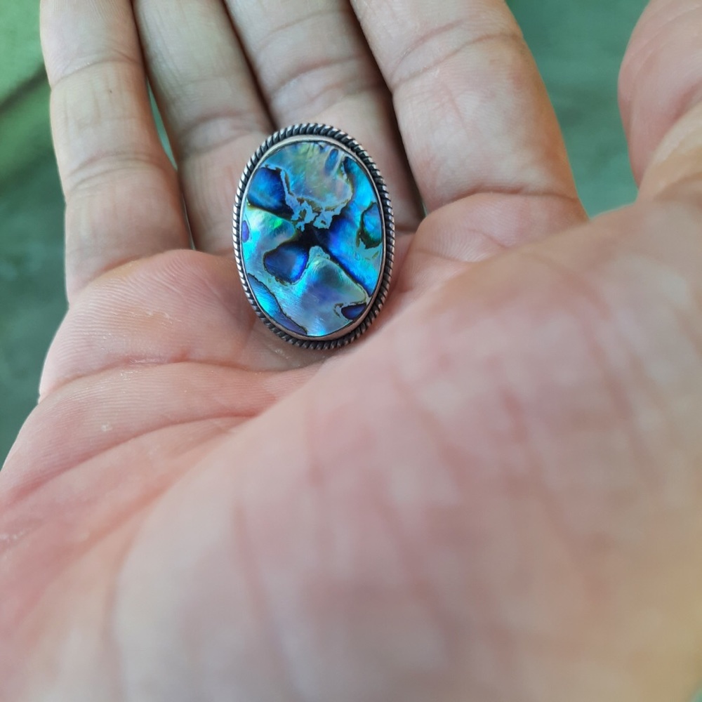 Ring - Picture 2 of 2